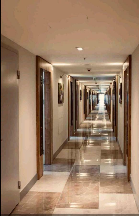 Deluxe Hotel Room In The Heart Of Batumi Orbi City A Block Exteriér fotografie